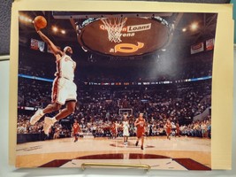 Lebron James Cleveland Cavaliers Goes Up For Dunk In Action 8x10 Photo - £8.17 GBP