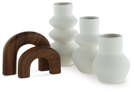 Carterworth - White / Brown - Accessory Set (Set of 5) - $1,556.00 MXN