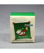 Hallmark 2005 Winter Fun With Snoopy #8 Sledding Woodstock Miniature Orn... - $40.78 CAD
