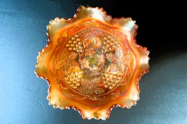 Vtg Fenton Marigold Iridescent Grape &amp; Cable 7.5&quot; 3-Footed Bowl - $568.44 MXN