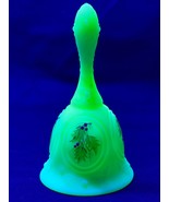 Vintage FENTON 6.75&quot; Uranium Vaseline Glass Bell &amp; Clapper - HOLLY CUSTARD - $878.18 MXN