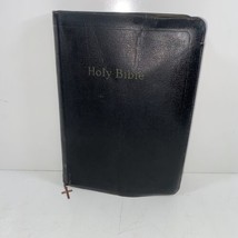 Holy Bible KJV WORLD Black Leather Zipper Closure Self Pronouncing Red Trim - £19.91 GBP