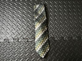 Geoffrey Beene Men&#39;s Accessory Tie Necktie Silk Gray Green Charcoal Metallic - £20.24 GBP