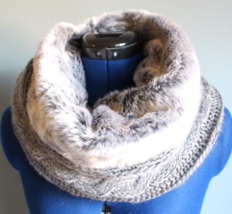 Women&#39;s MIXIT Gray Cable Knit &amp; Faux Fur Infinity Scarf ~One Size~ RN 93677 - £8.33 GBP