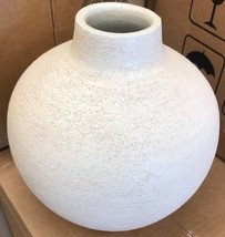 Vase 7 Inch White Earth Ware - $11.88