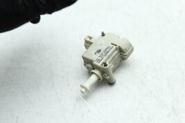 2006-2009 VOLKSWAGEN RABBIT REAR FUEL DOOR GAS LID OPEN ACTUATOR MOTOR H1730 image 5