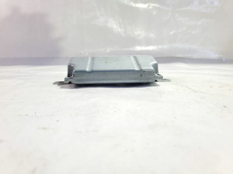 2018 Maserati Levante OEM 56029583 Volt Stabilizer Control Module   Item image 5