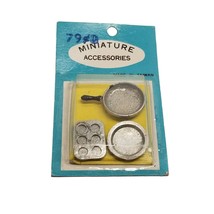 Dollhouse Accessories Kitchen Muffin Tin Fry Pan Baking Vintage Metal Mi... - $17.94