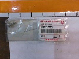 KAWASAKI SCREW 92172-2065 - $57.10 MXN