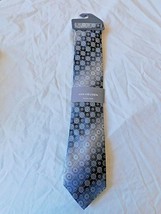 Van Heusen Men&#39;s Tie Black Silver Circle Designs Extra Long 63 Inch $50 NEW - £20.62 GBP