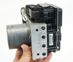 10-2013 mercedes w212 e550 e350 abs anti lock pump brake module 2124312912 OEM - £140.80 GBP