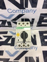 Moeller PKZM0-4 Manual Motor Starter, 575V 2.5-4.0amps Range  - $16.40