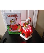 Peanuts &quot;Snoopy’s Dog House&quot; Color Changing LED Lights Figurine USED 7 1... - $921.74 MXN