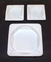 Vintage Westmoreland Milk Glass Ashtrays - Lot of 3 - £18.32 GBP