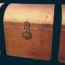 Copper Trunk Vintage item 545 - $49.50