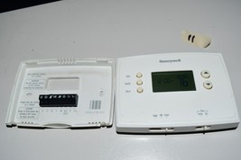 Honeywell Thermostat 50061478-004  Thermostat with batteries w1a - $34.68 CAD