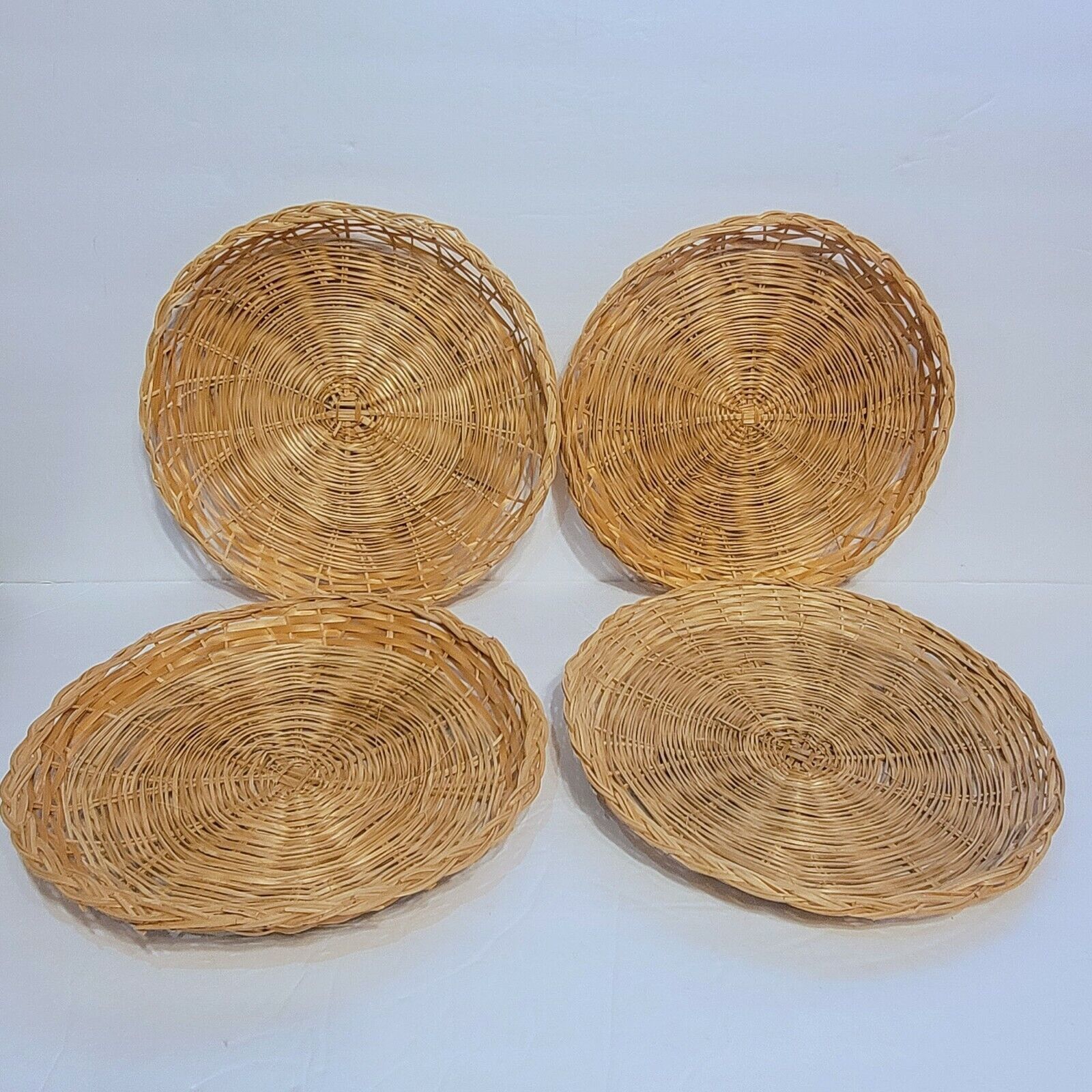 Primary image for Lot 4 WICKER PAPER PLATE HOLDERS Set Rattan Natural Color Woven  Picnic Camping