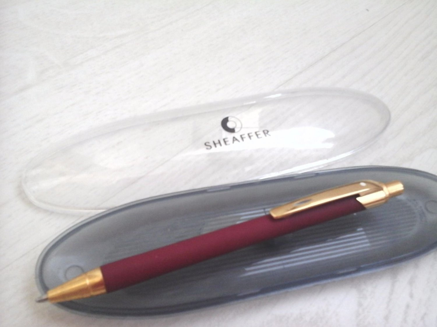 SHEAFFER EVT Red & Gold Ball Pen + Box original great for gift - $22.99