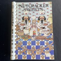 Nutcracker Sweets - $65.32 MXN