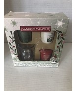 Yankee Candle Sample  Gift Set 3 Votive Candle 1 Glass Votive Holder - $8.96 CAD