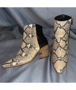 VINCE CAMUTO Natural &amp; Black Snake Leather Western Ankle Bootie GRASEM, ... - $1,123.23 MXN