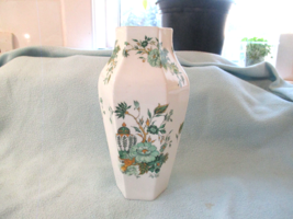 Beautiful Crown Staffordshire Kowloon Porcelain Vase - £11.70 GBP