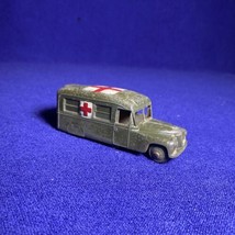 Dinky Daimler Ambulance Meccano Red Cross 253 3.75” England - For Restoration - £10.22 GBP
