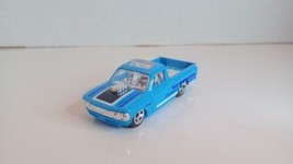 1972 72 Chevy Luv Pickup Collectible 1/64 Scale Diecast Diorama Model - £3.61 GBP