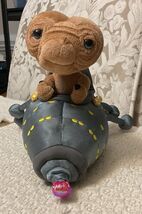 Universal Studios E.T. Extra-Terrestrial in Spaceship Light Up Plush - W... - €68,57 EUR Universal Studios E.T. Extra-Terrestrial in Spaceship Light Up Plush - W... - €68,57 EUR