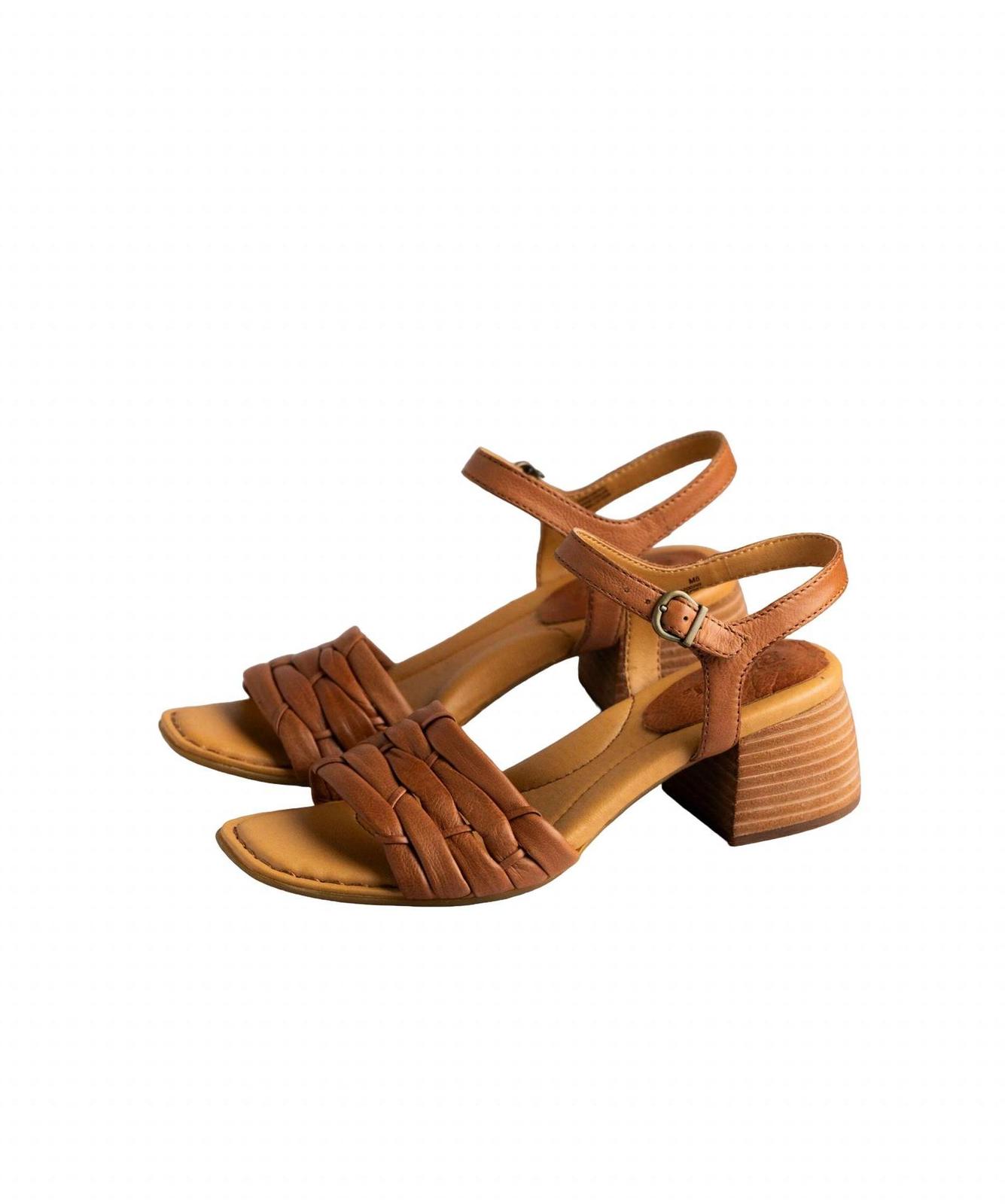 Born women shonie sandal size 9 - $50.49