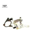 MERCEDES W164 ML-CLASS ENGINE MOTOR OIL COOLER SMOG PUMP BRACKET ML63 AMG - $742.14 MXN