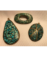 Vtg Blue/Green Stone Pendent and Brooch Statement Pieces - £27.85 GBP
