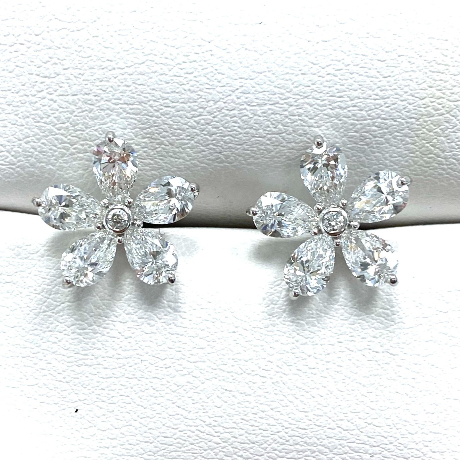 1.50Ct Floral Stud Lab Grown Pear Shaped Diamond Cluster Earrings 14K White Gold Item image 8