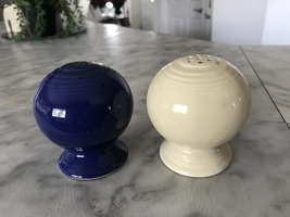 Fiestaware Salt and Pepper Shakers (dark blue ivory) - £18.78 GBP