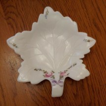Westmorland Milk Glass maple Leaf Trinket Dish With Roses And Bows vintage - £15.02 GBP