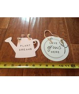 2 Thin Metal Hanging Signs Wall Decoration Home Garden approximately 5&quot; ... - $5.93