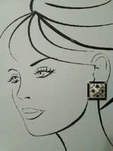 Vintage Fashion Clip Earrings Golden Pyramids Enamelled White &amp; Black Design - £25.57 GBP