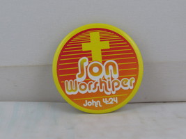 Religious Pin - Son Woshipper John 4:24 - Celluloid Pin  - £11.77 GBP