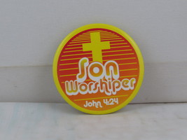 Religious Pin - Son Woshipper John 4:24 - Celluloid Pin  - £11.72 GBP