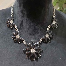 Womens Fashion Silver Tone Grey Floral Statement Choker Necklace w/Lobster Clasp - £22.18 GBP