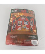Bucilla Christmas Manger Felt Photo Album Display Kit 85021 Plaid 9&quot; x 1... - £15.22 GBP