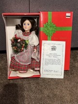 Playtown Porcelain &quot;Merrie&quot; Christmas Doll Vinyl 1985 Stand box Plaid wreath - £16.33 GBP