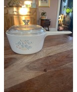 Corning Ware Country Cornflower Sauce Pan A-1 1/2-B w/ Lid Vintage - $37.88 CAD