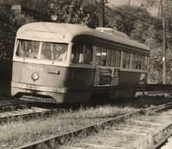 Port Authority Pittsburgh Railways PAAC PRT #1618 Streetcar Trolley B&amp;W Photo - £7.32 GBP