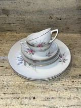 Golden Rose Fine China Japan 8 Piece 2 Dinner 2 Bread Plates 2 Cups/Sauc... - $21.78