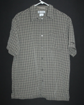 Columbia Men&#39;s Short Sleeve Casual Original Fit Button Up Shirt Green Pl... - $18.00