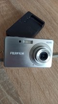 Fotocamera digitale Fujifilm Finepix J10 8,2 megapixel funziona - £42.92 GBP