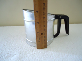 Vintage Foley Aluminum Sifter USA &quot; GREAT COLLECTIBLE ITEM &quot; - £15.68 GBP