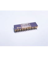 MBM100484A-10 100484A-10 Fujitsu 16K 4x4 ECL RAM 10ns Ceramic DIP-28 Gol... - $374.09 MXN