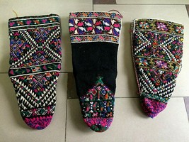 VINTAGE OLD ALBANIAN HANDMADE TRADITIONAL FOLK MULTICOLOR SOCKS CORAPE-1... - £39.34 GBP